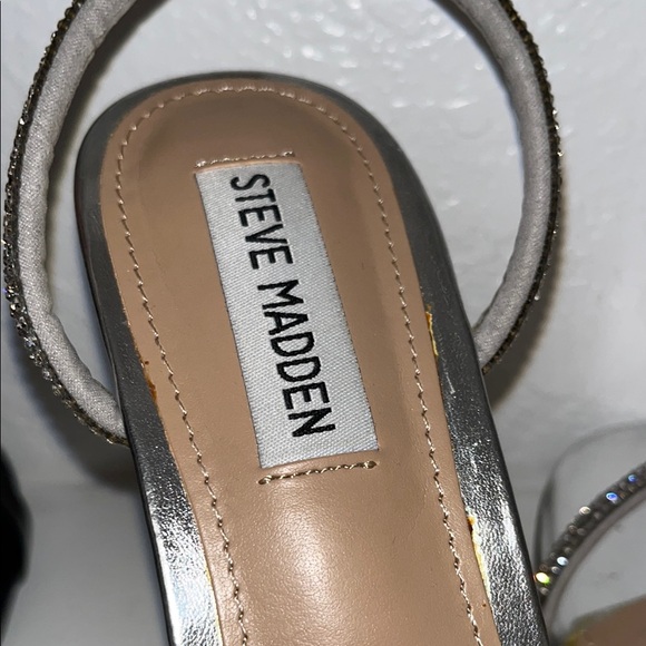 Steve Madden Silver Heels with Rhinestone Straps - Picture 4 of 5